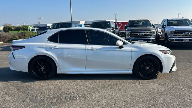 Used 2021 Toyota Camry XSE image 2