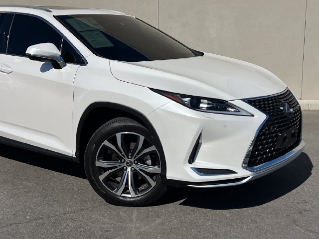 Used 2022 Lexus RX 350L FWD w/ Premium Package image 2