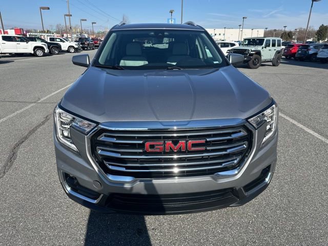 Used 2024 GMC Terrain SLT image 18
