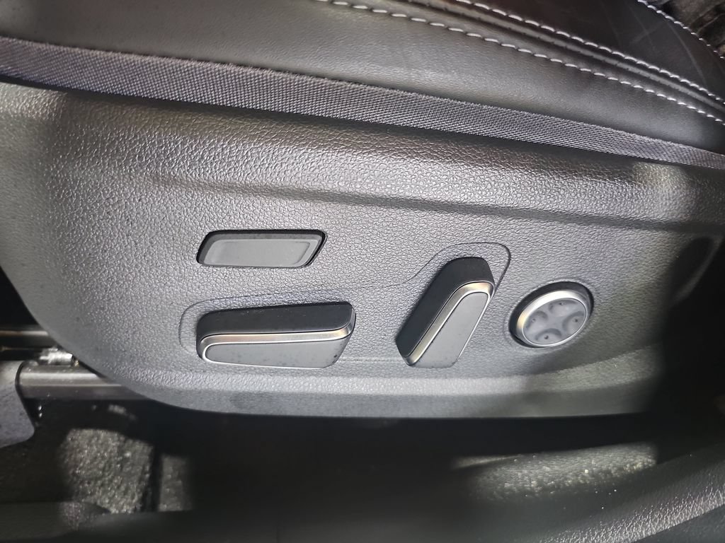 Used 2022 Hyundai Santa Fe Calligraphy AWD/4WD image 29