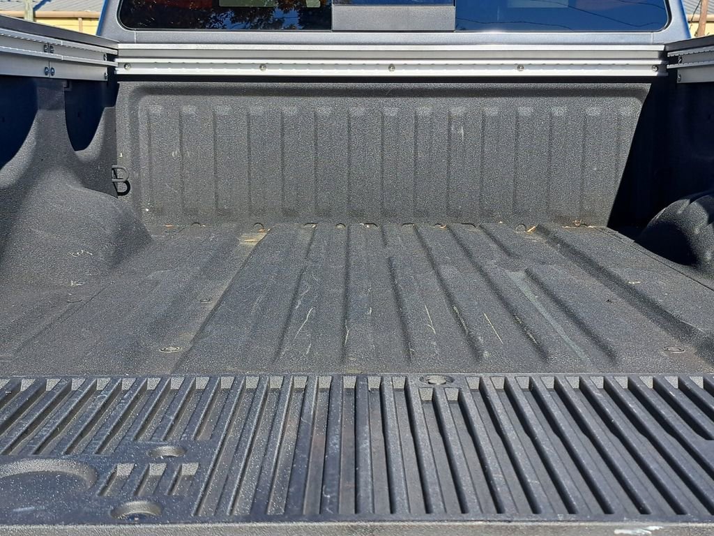 Used 2024 Nissan Titan SV w/ SV Convenience Package image 27