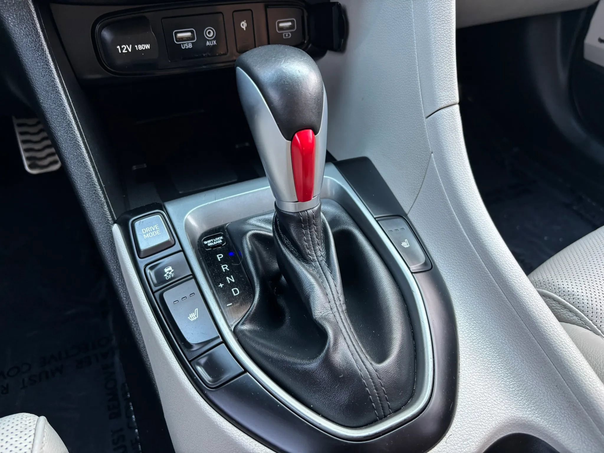 Used 2019 Hyundai Veloster Turbo Ultimate image 35