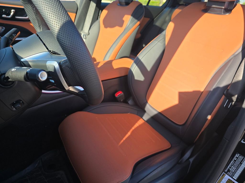 Used 2026 Mercedes-Benz C 300 4MATIC Sedan image 24