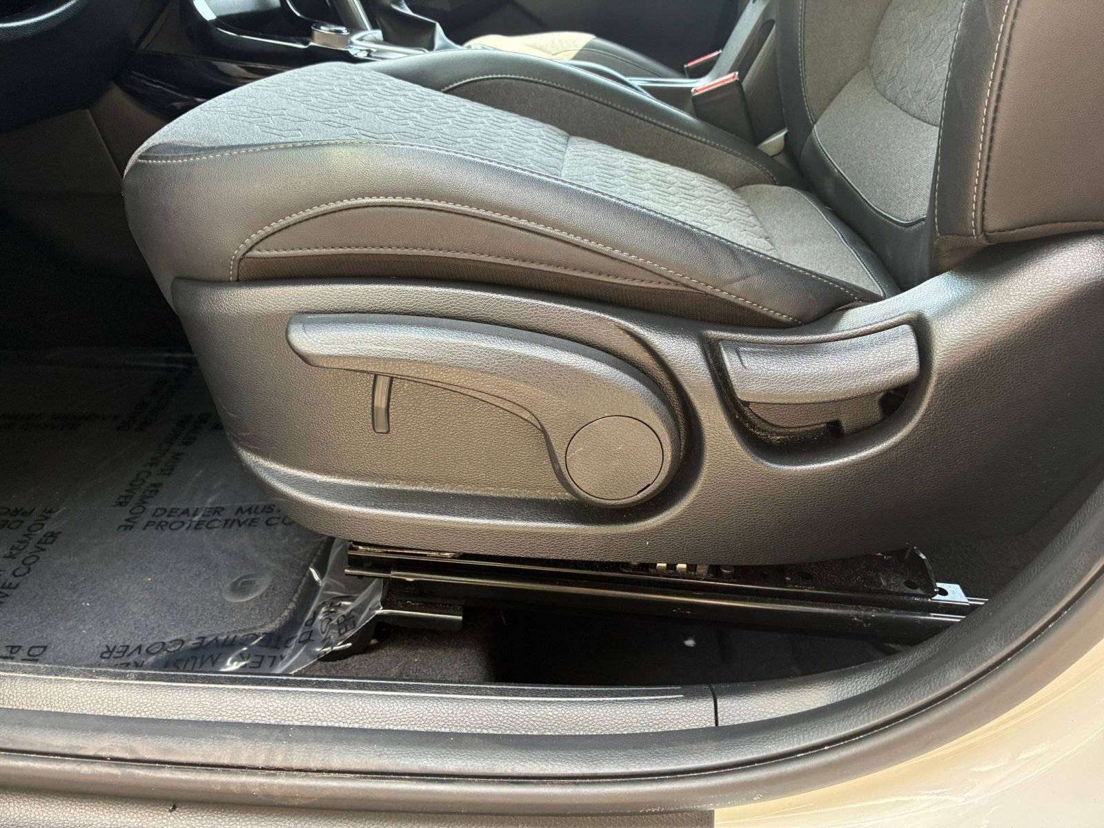 Used 2025 Kia Seltos S FWD image 24