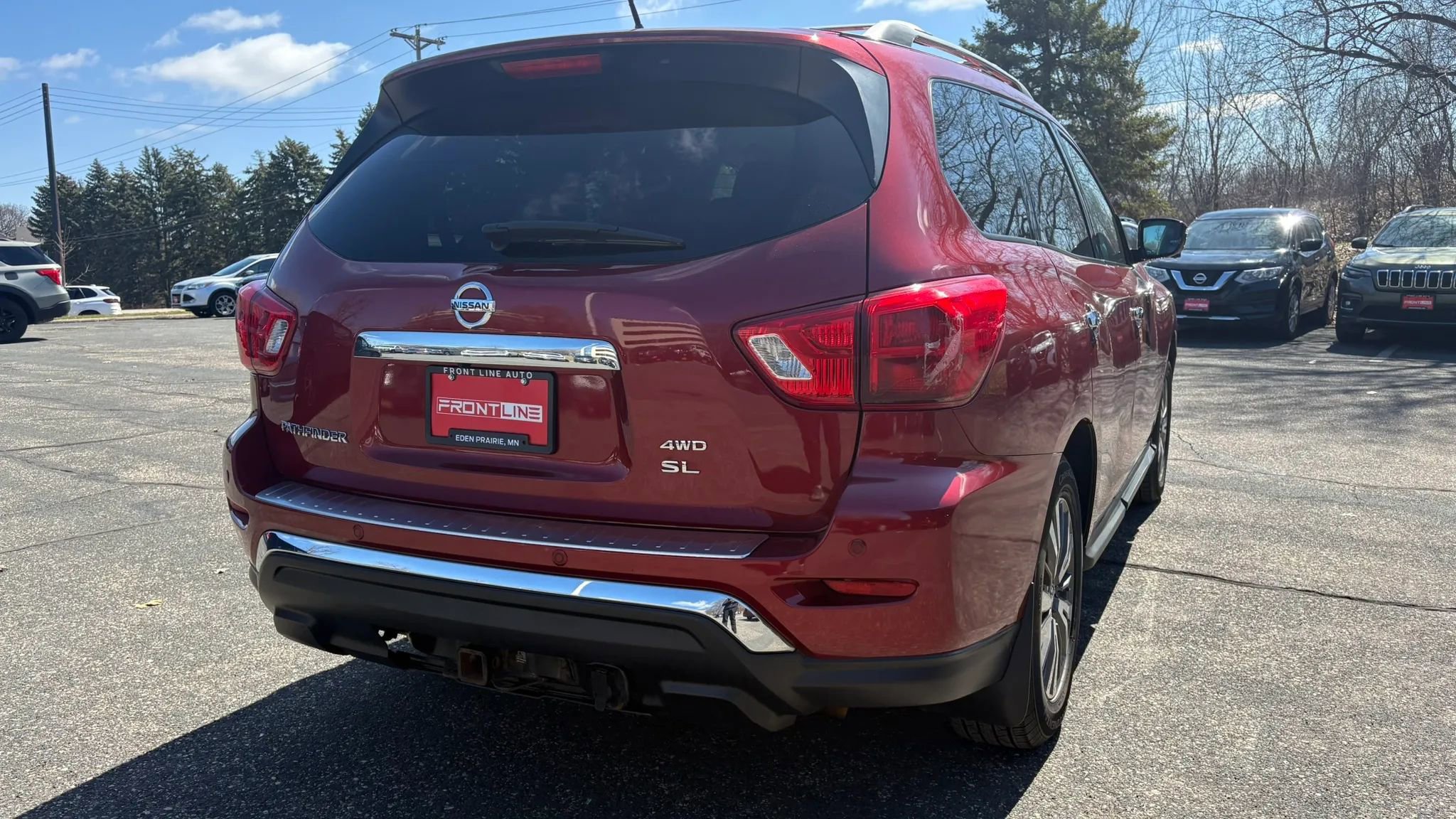Used 2017 Nissan Pathfinder SL w/ Trailer Tow Package image 8
