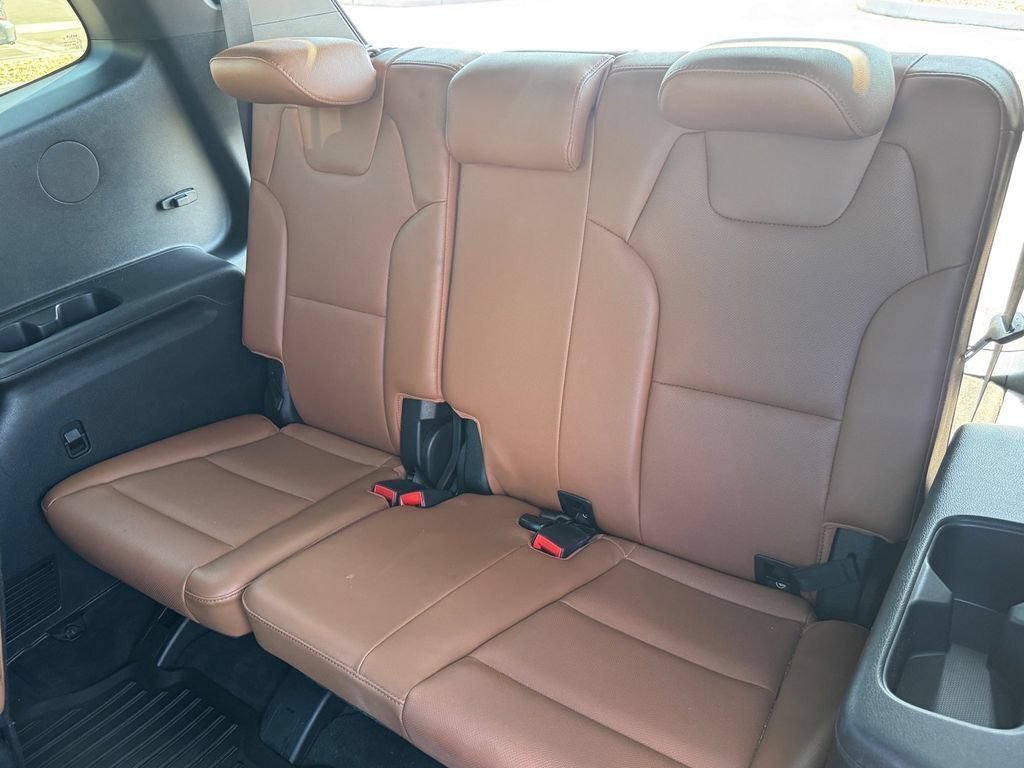 Used 2024 Kia Telluride AWD image 13