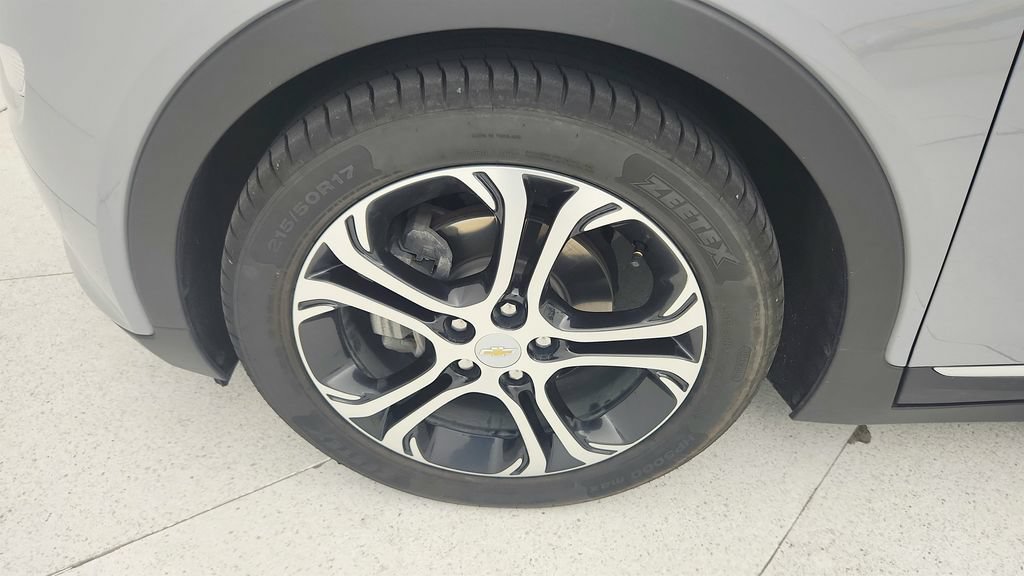 Certified 2019 Chevrolet Bolt Premier w/ Infotainment Package FWD image 27