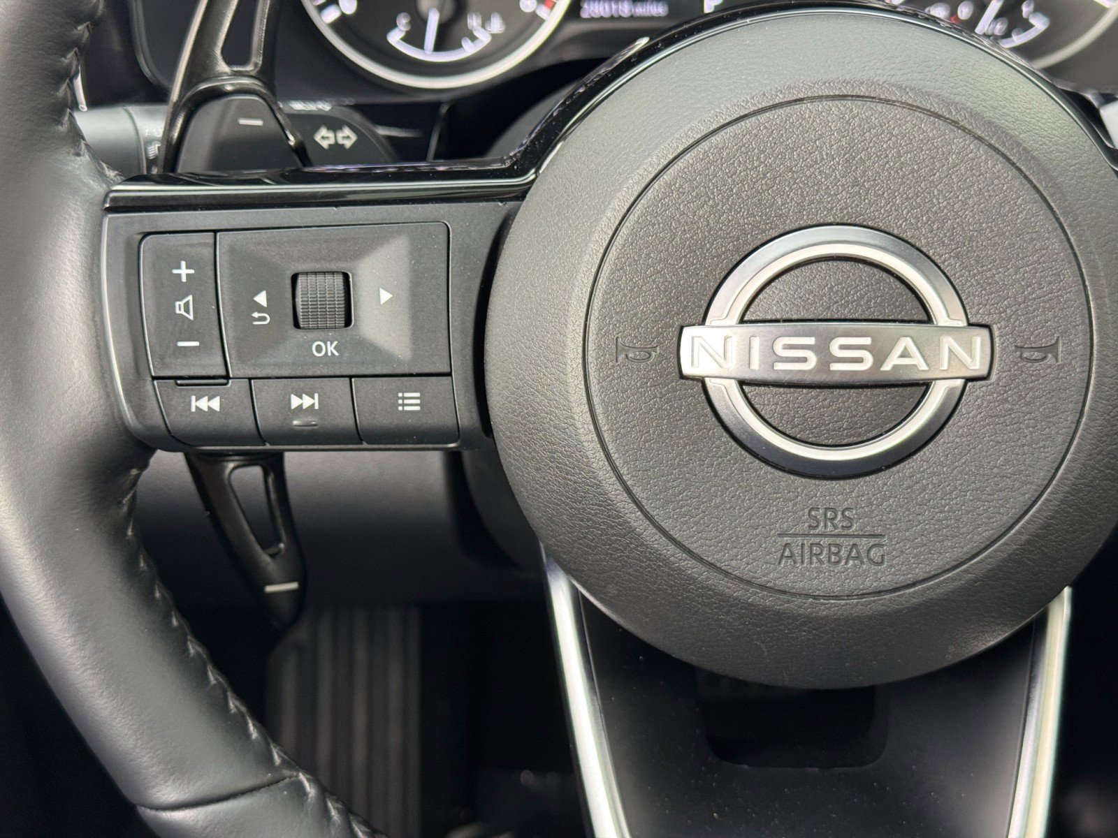 Used 2023 Nissan Pathfinder SL w/ SL Premium Package image 20