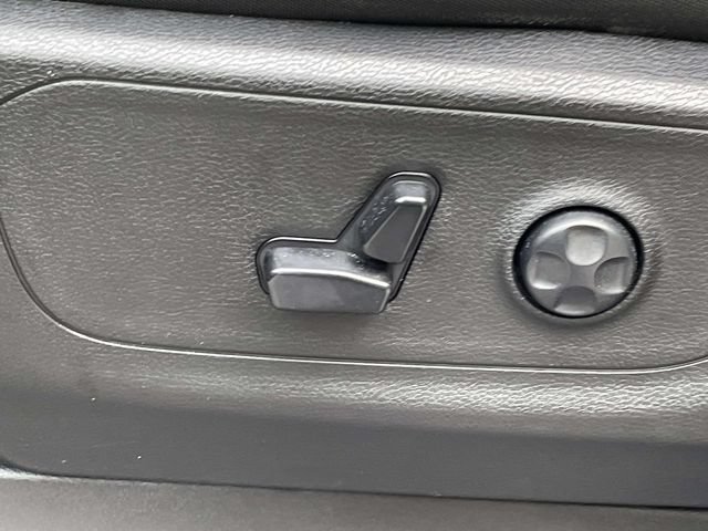 Used 2020 RAM 1500 Big Horn AWD/4WD image 11