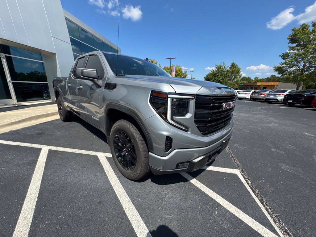 Used 2023 GMC Sierra 1500 Elevation AWD/4WD image 3