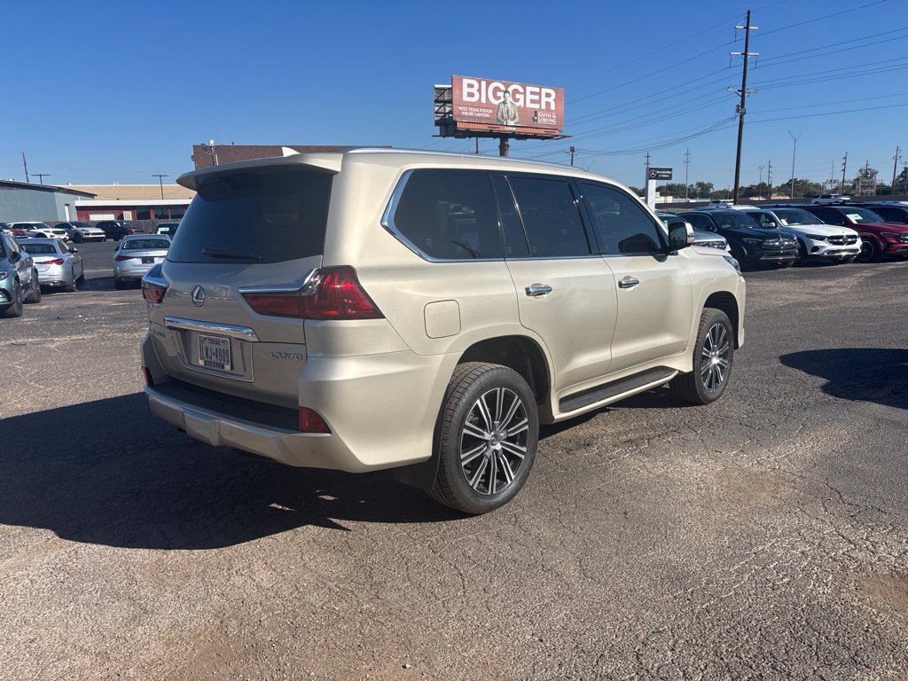 Used 2019 Lexus LX 570 4WD w/ Luxury Package image 4