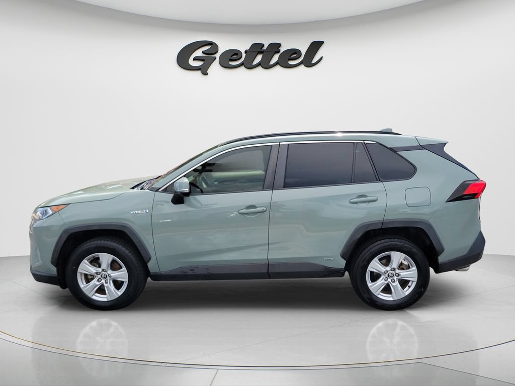Used 2020 Toyota RAV4 XLE AWD/4WD image 9