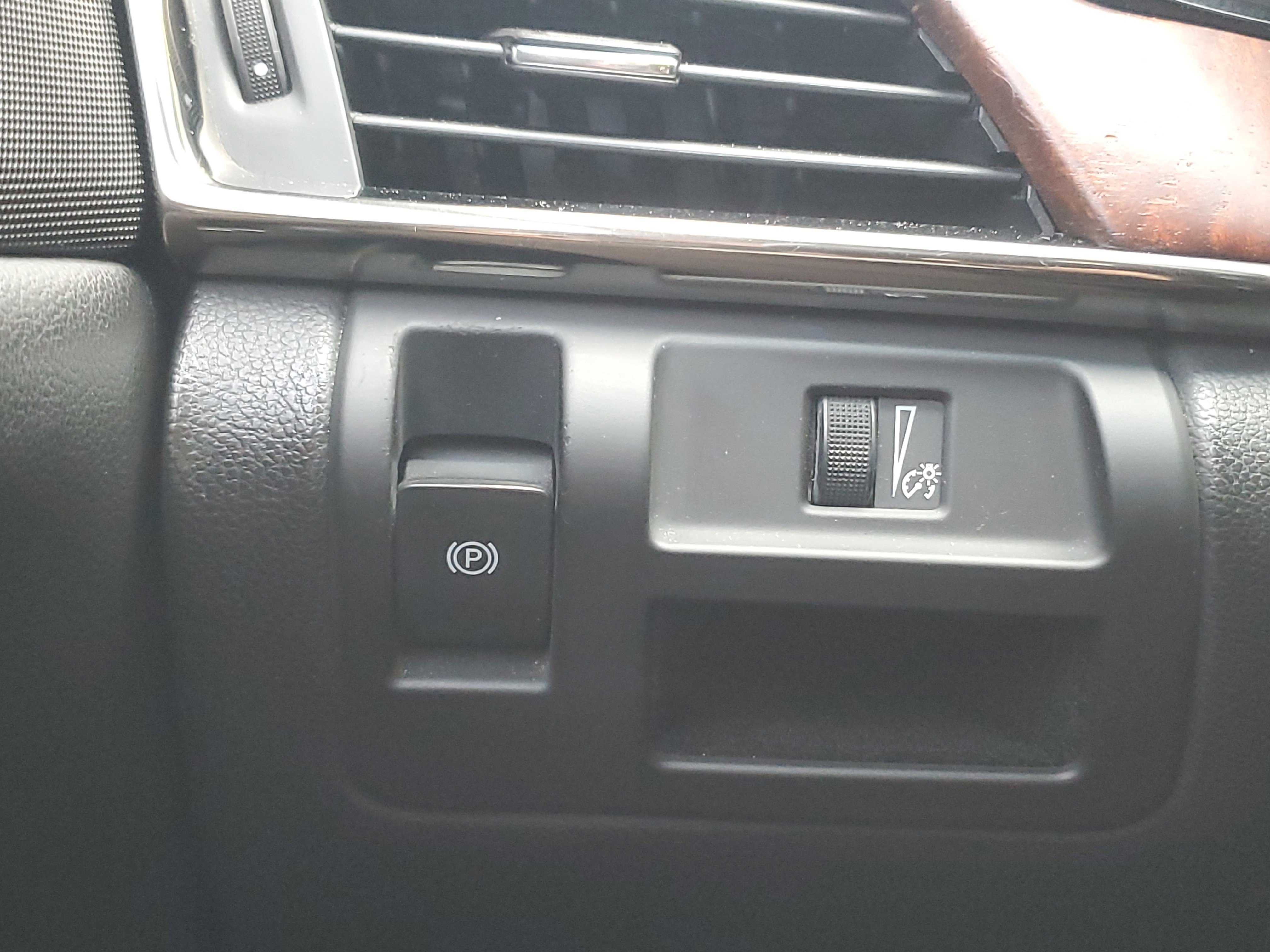 Used 2018 Cadillac CTS Luxury image 19