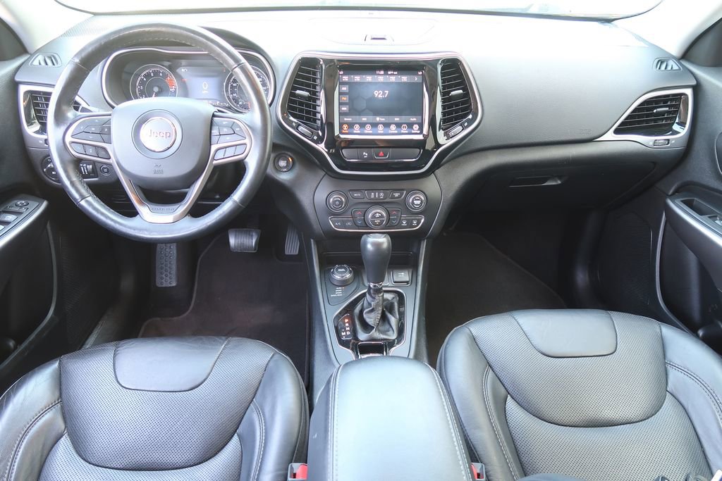 Used 2019 Jeep Cherokee Limited image 9