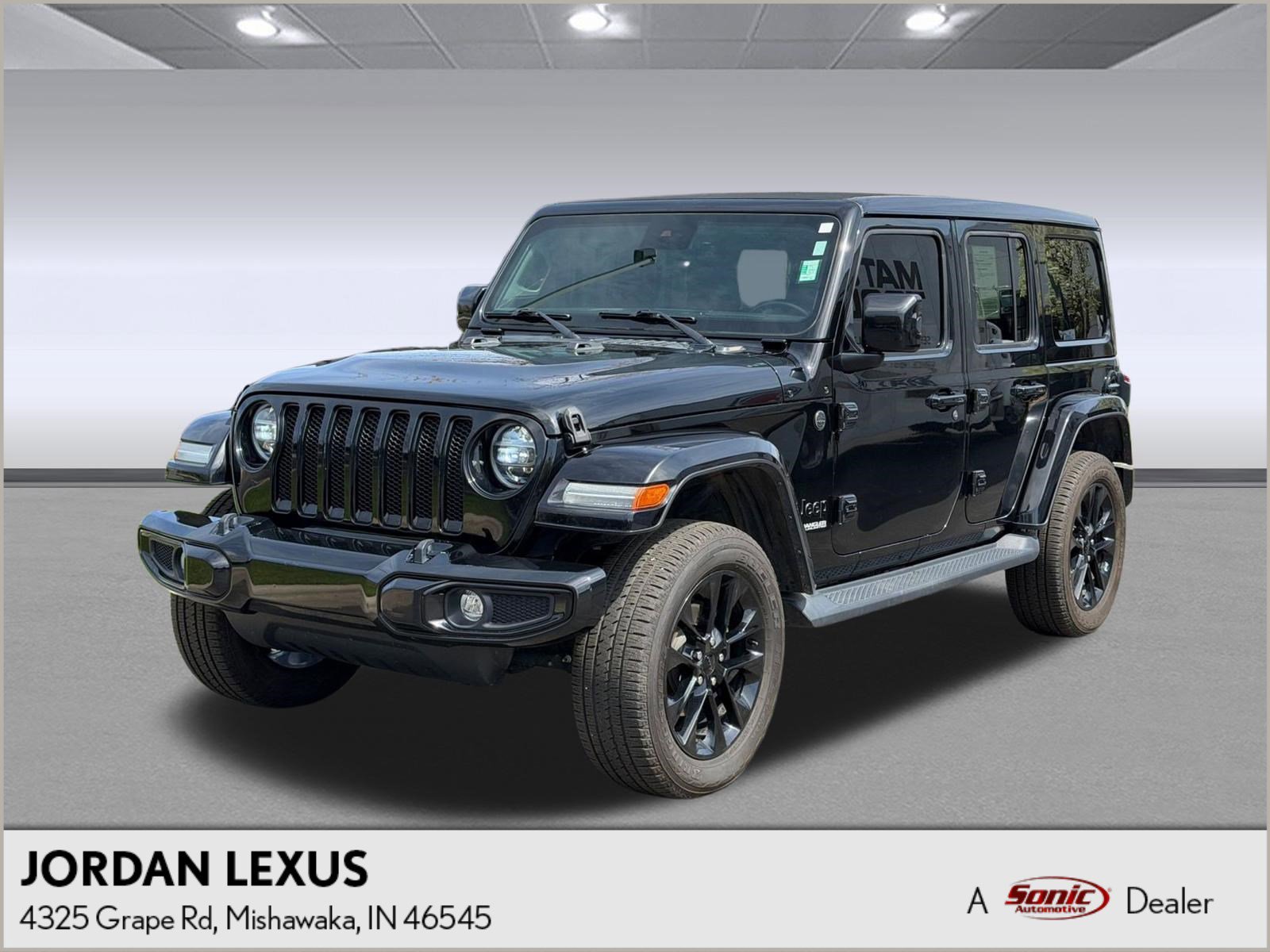Used 2021 Jeep Wrangler Unlimited Sahara AWD/4WD image 1