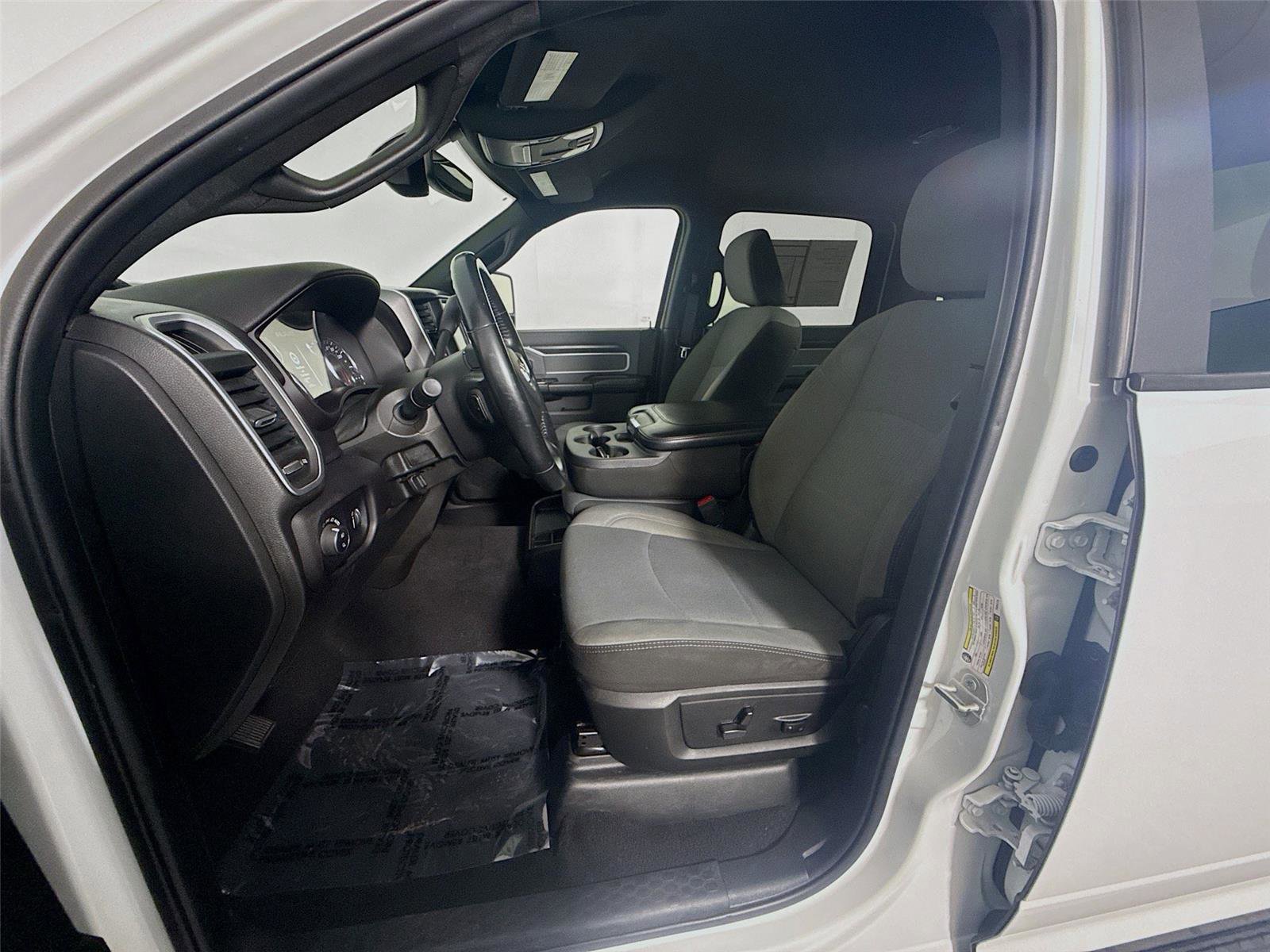 Used 2023 RAM 2500 Big Horn w/ Level 1 Equipment Group image 2