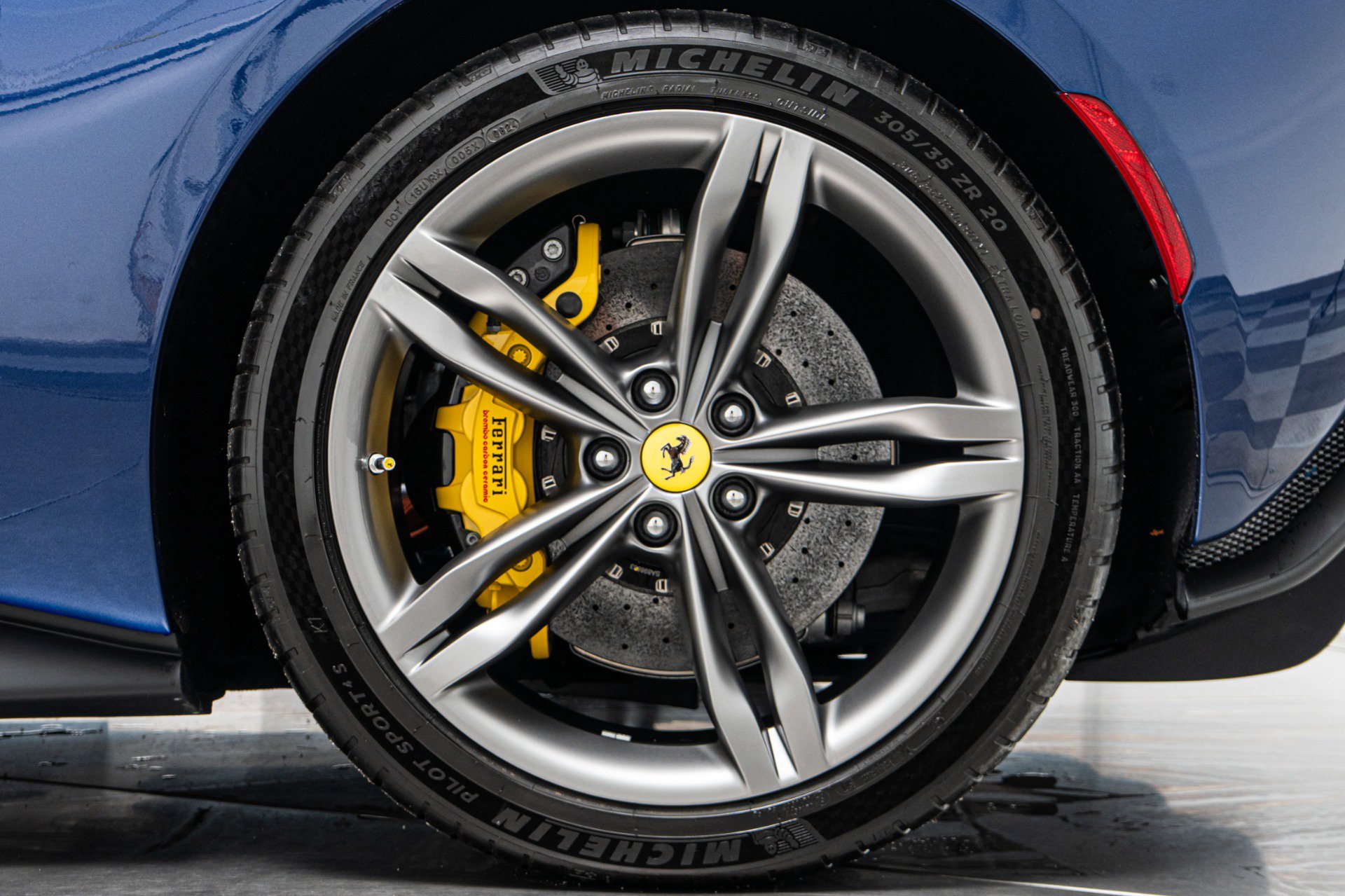 Used 2024 Ferrari 296 GTB RWD image 11
