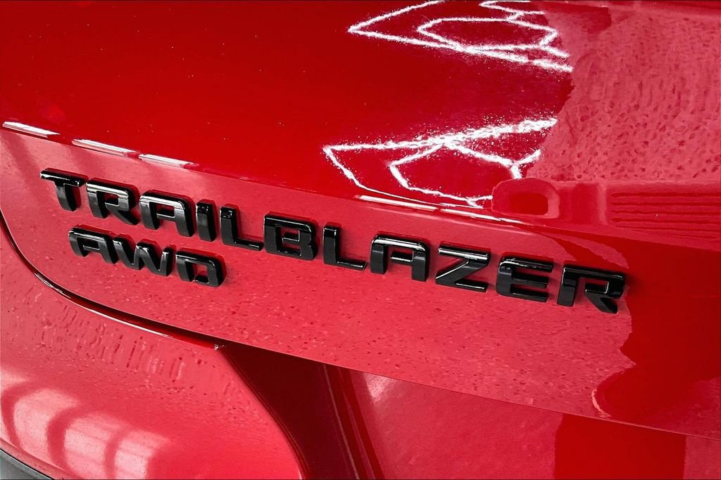 Used 2026 Chevrolet TrailBlazer RS w/ Convenience Package AWD/4WD image 25