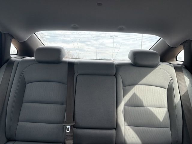 Used 2024 Chevrolet Malibu LT image 32