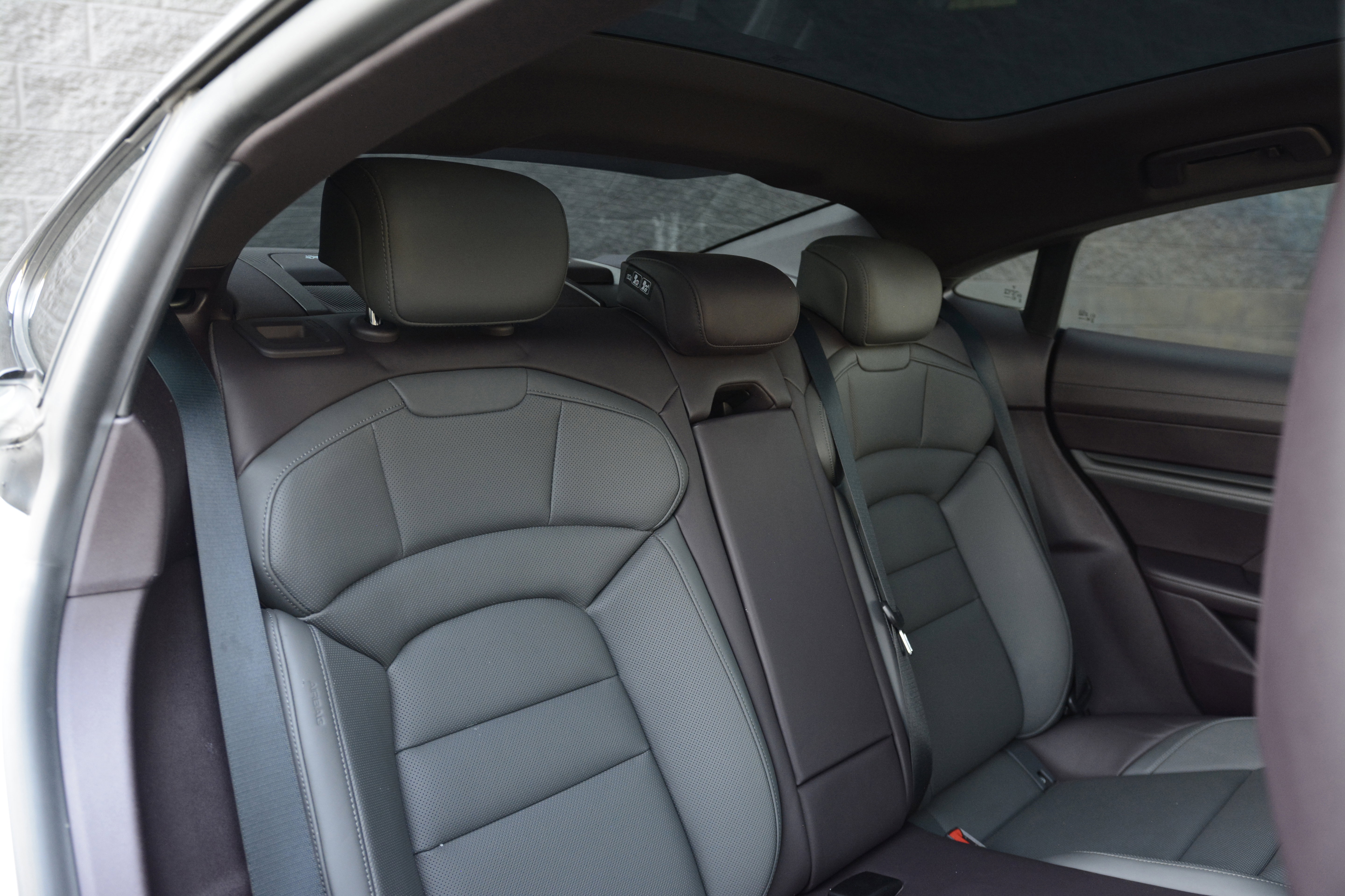 Certified 2022 Porsche Taycan 4S image 36