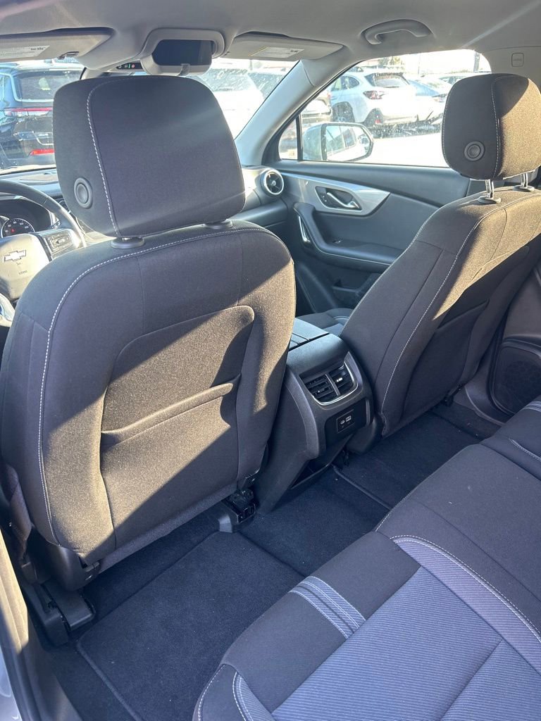 Used 2025 Chevrolet Blazer LT image 11