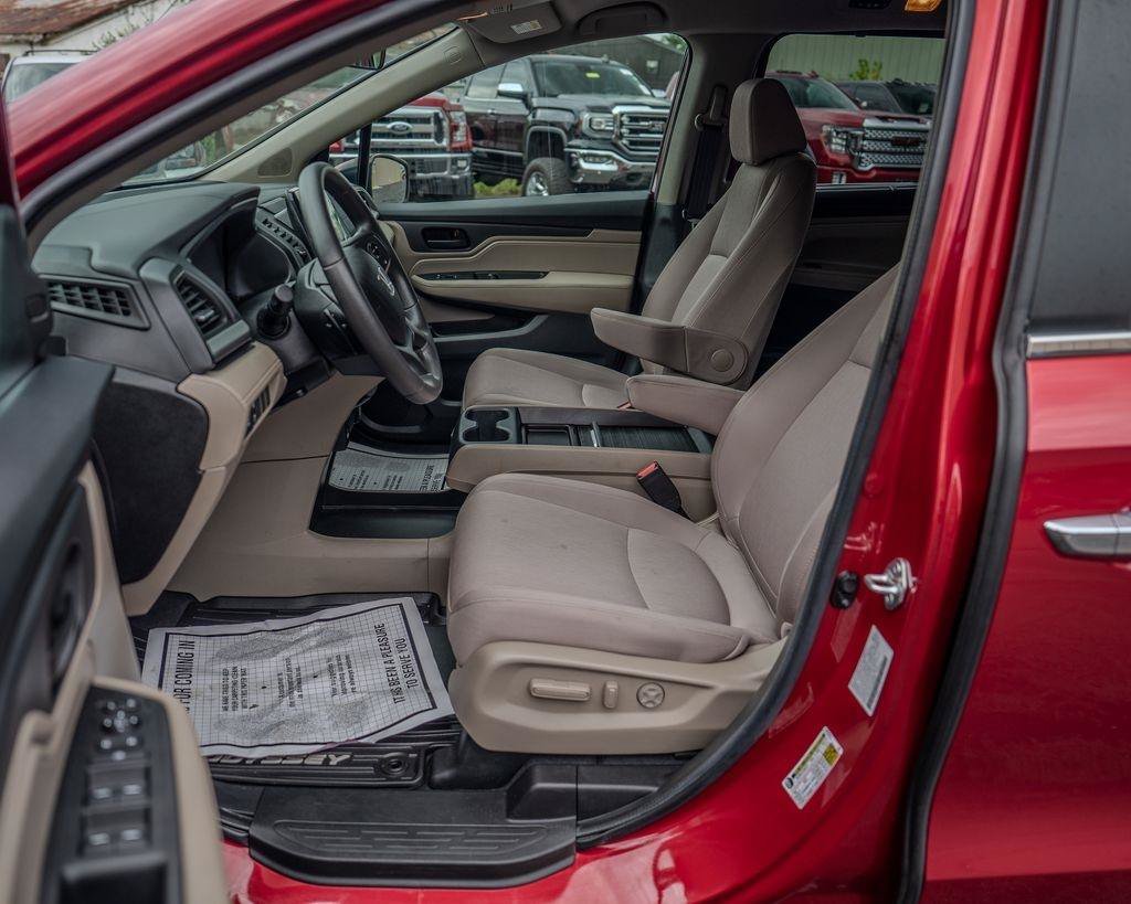 Used 2022 Honda Odyssey EX image 12