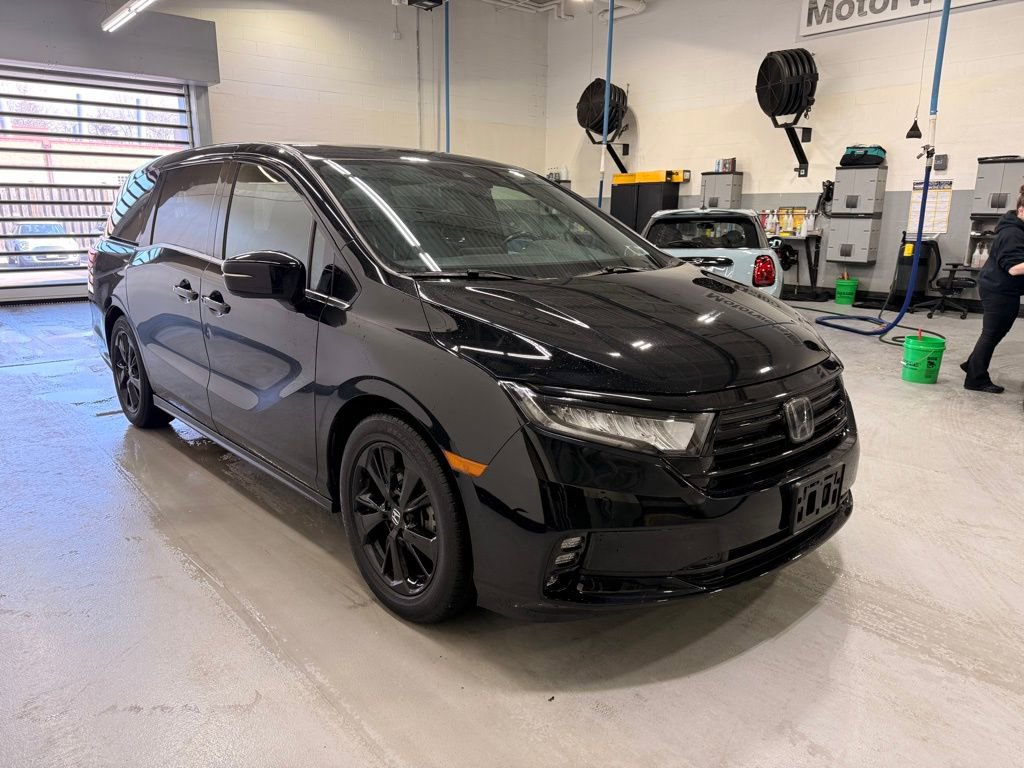 Used 2023 Honda Odyssey Sport image 7