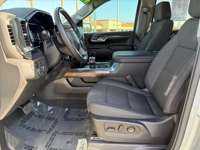 Certified 2024 Chevrolet Silverado 1500 LT w/ Z71 Off-Road Package AWD/4WD image 6