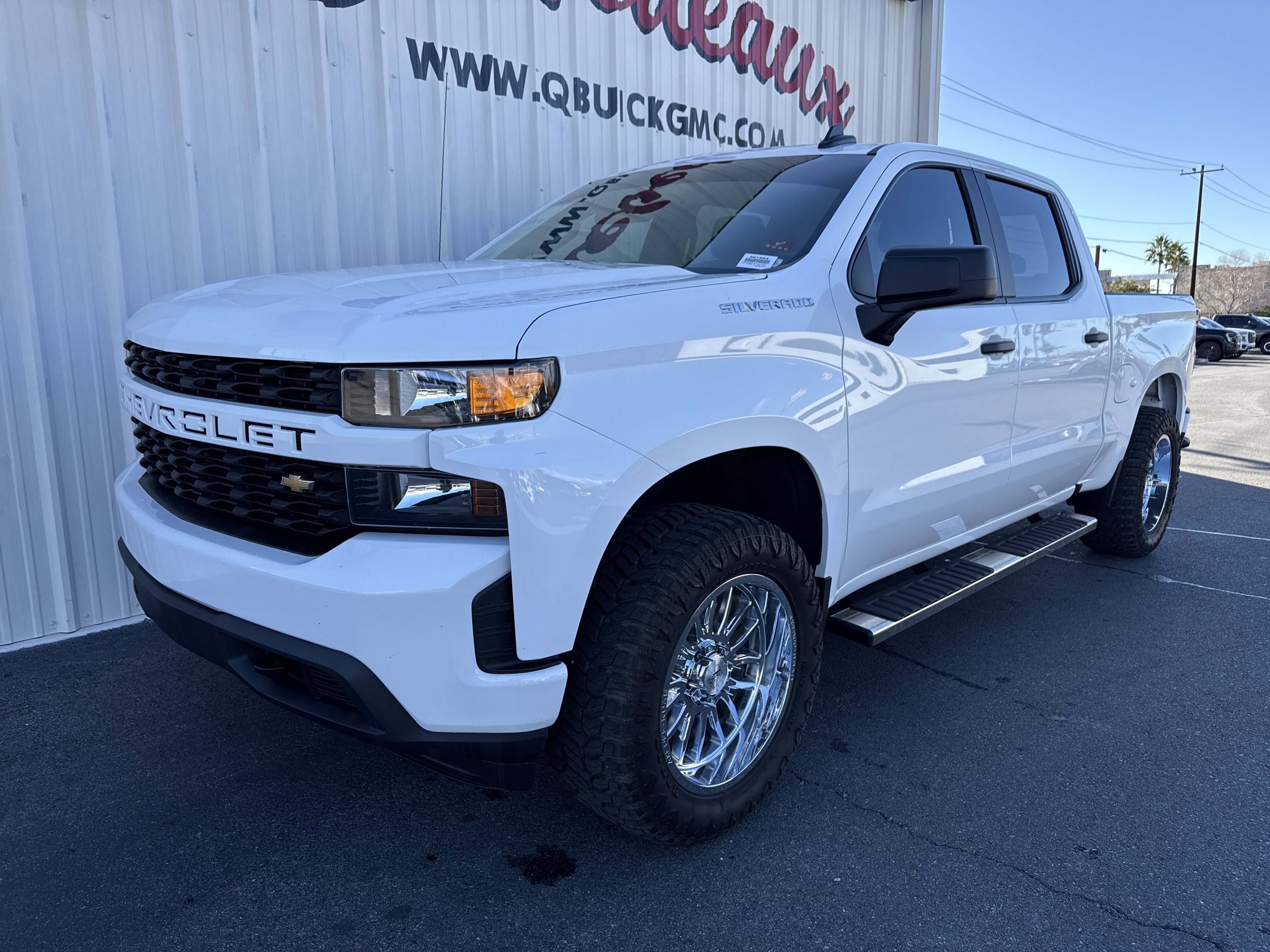 Used 2020 Chevrolet Silverado 1500 Custom w/ Custom Value Package image 8