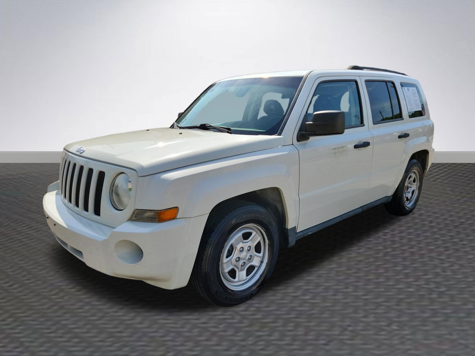 Used 2009 Jeep Patriot Sport FWD image 3