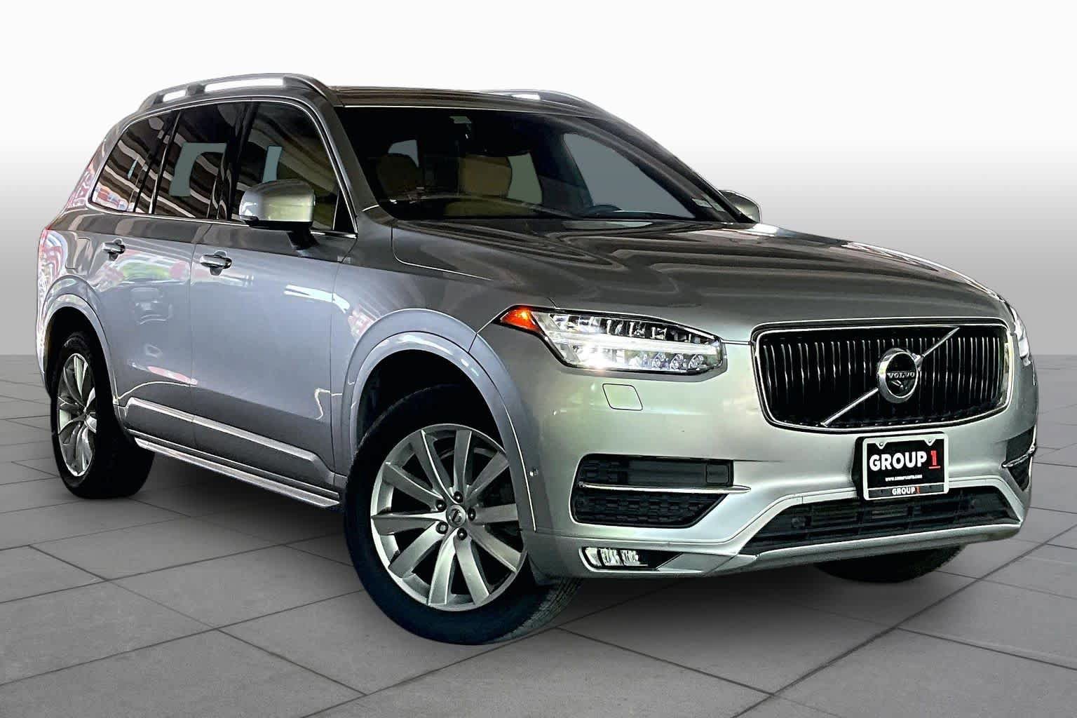 Used 2018 Volvo XC90 T6 Momentum w/ Convenience Package AWD/4WD image 2