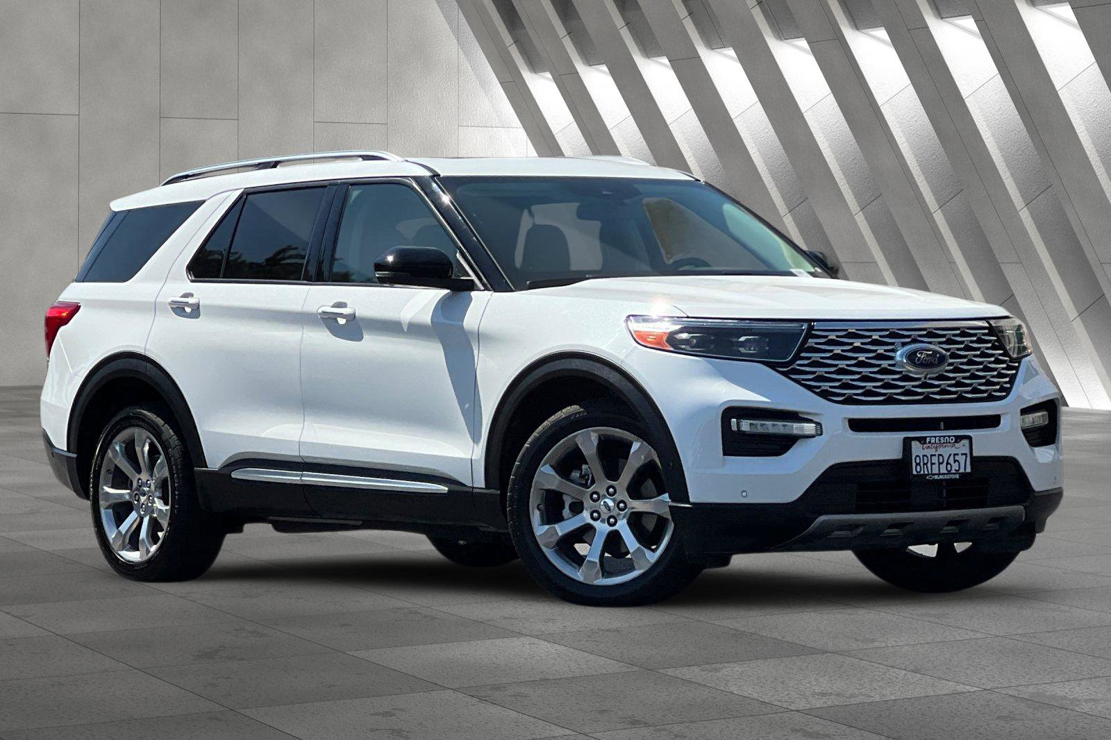 Used 2020 Ford Explorer Platinum w/ Premium Technology Package image 1