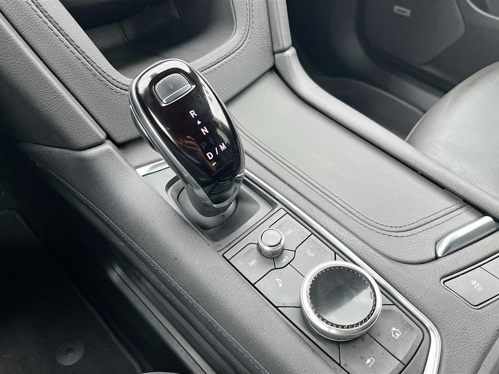 Used 2025 Cadillac XT6 Luxury FWD image 16