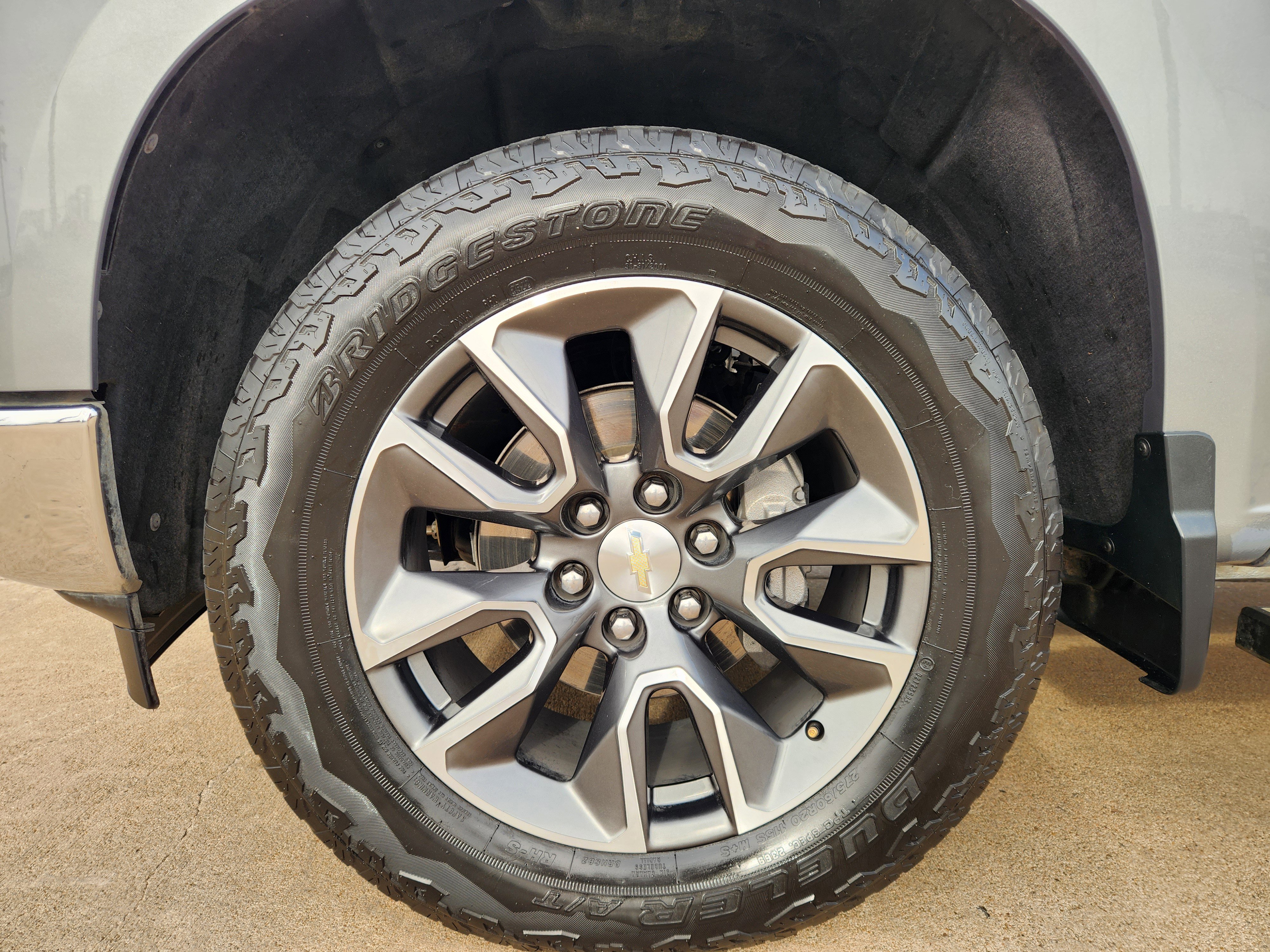 Used 2023 Chevrolet Silverado 1500 LT image 11