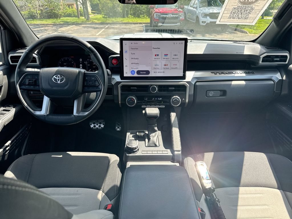 Used 2024 Toyota Tacoma TRD Sport AWD/4WD image 10