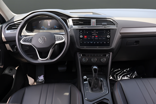 Certified 2024 Volkswagen Tiguan Wolfsburg Edition FWD image 15