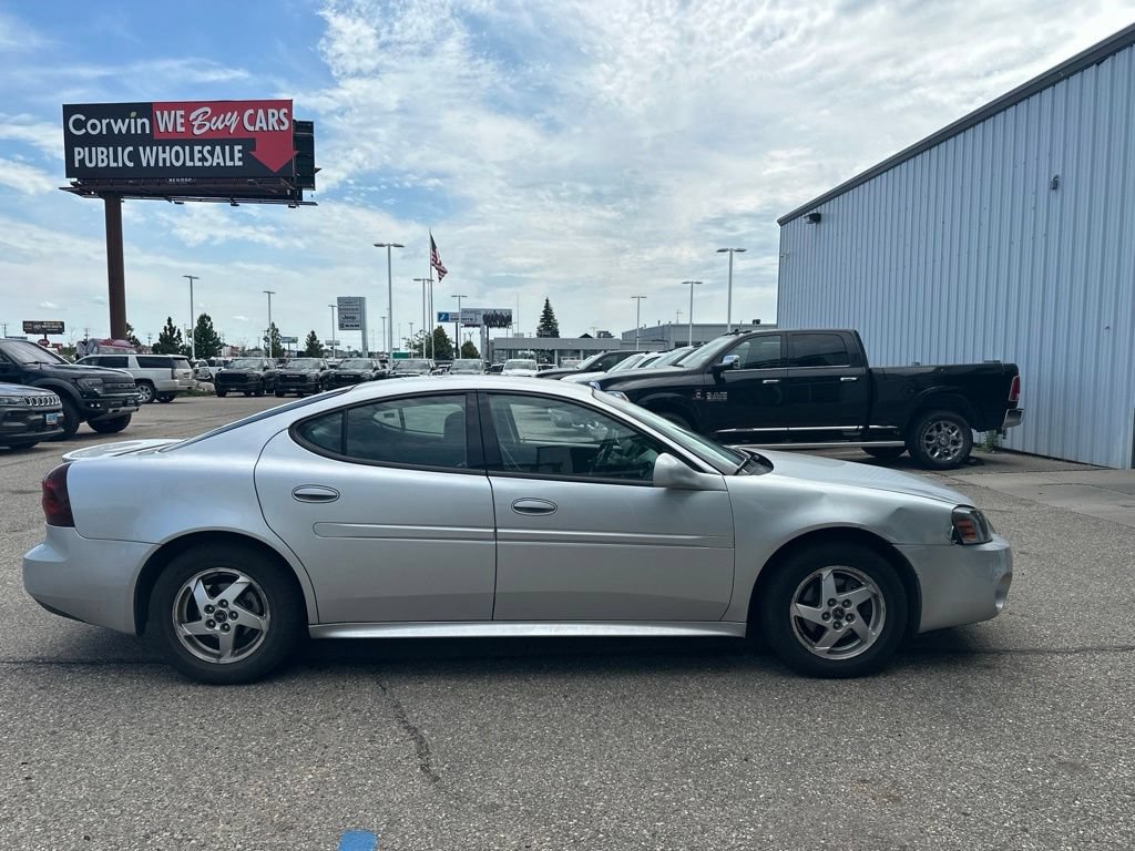 Used 2004 Pontiac Grand Prix GT w/ Drivers Package FWD image 11