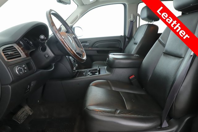 Used 2013 GMC Yukon XL Denali image 16