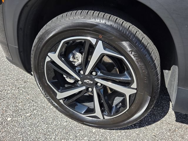 Used 2023 Chevrolet TrailBlazer RS w/ Convenience Package AWD/4WD image 9