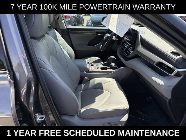 Used 2022 Toyota Highlander Platinum AWD/4WD image 9