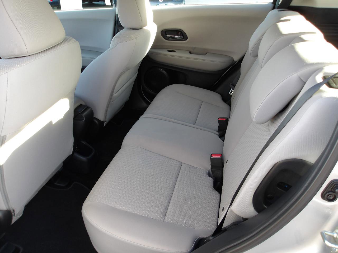 Used 2018 Honda HR-V LX image 11
