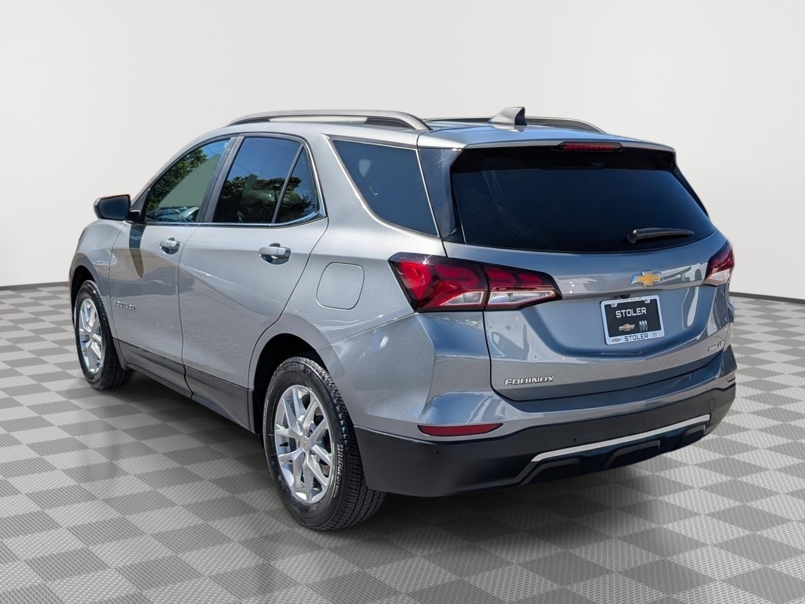 Used 2024 Chevrolet Equinox LT AWD/4WD image 3