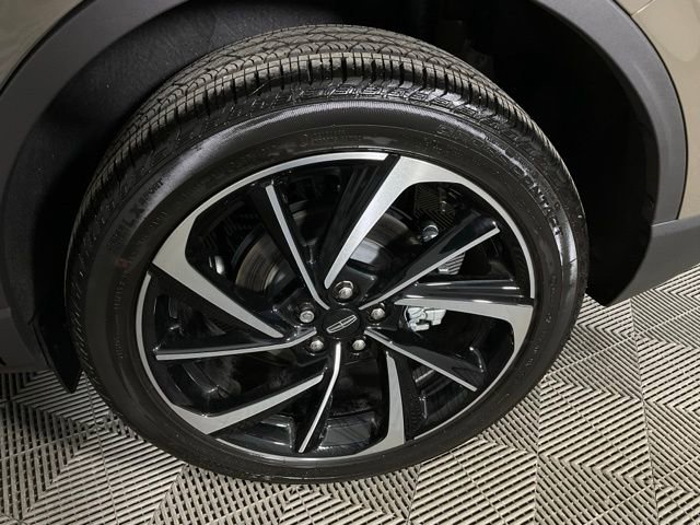 Used 2025 Lincoln Corsair Reserve AWD/4WD image 42