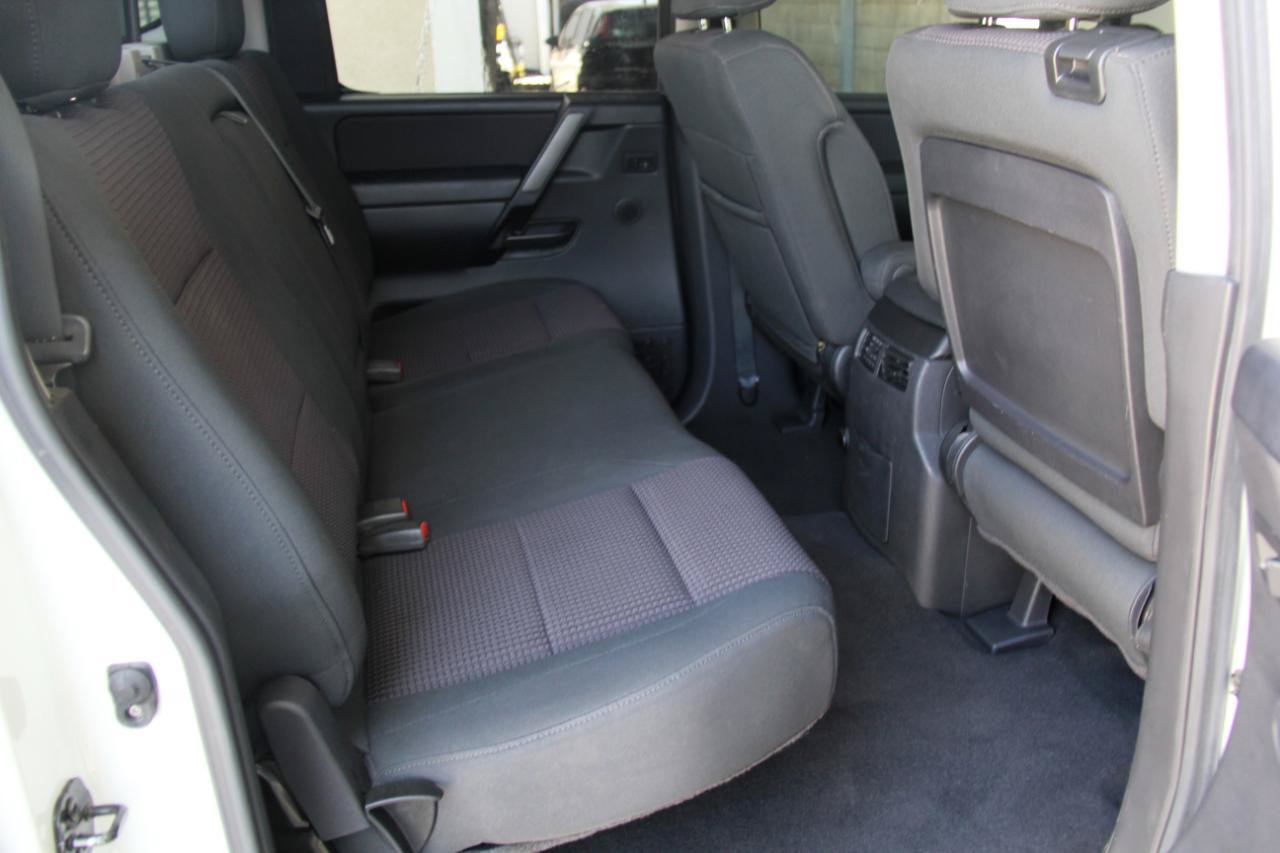 Used 2008 Nissan Titan SE AWD/4WD image 27