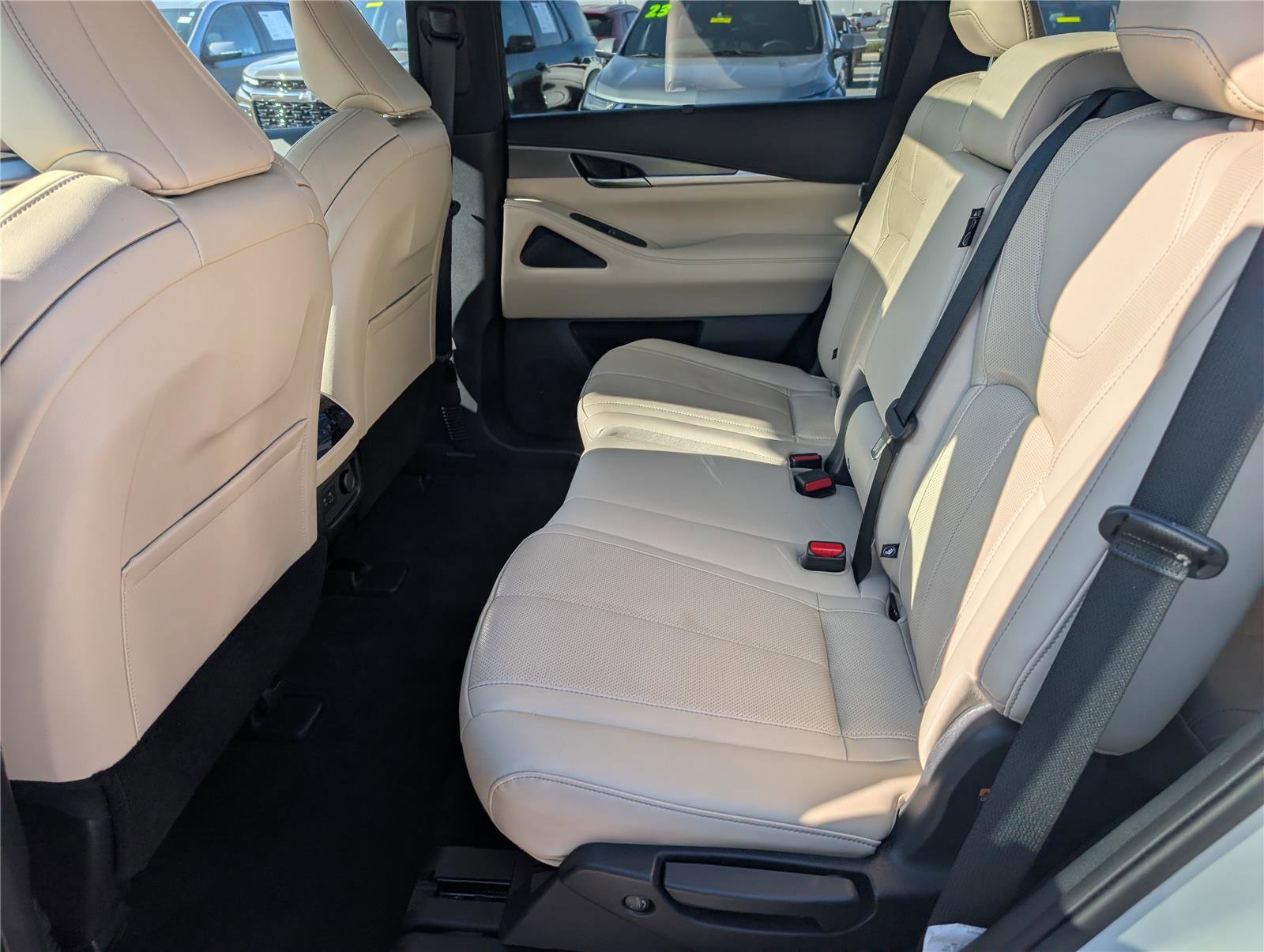 Used 2023 INFINITI QX60 Luxe w/ Cargo Package image 16