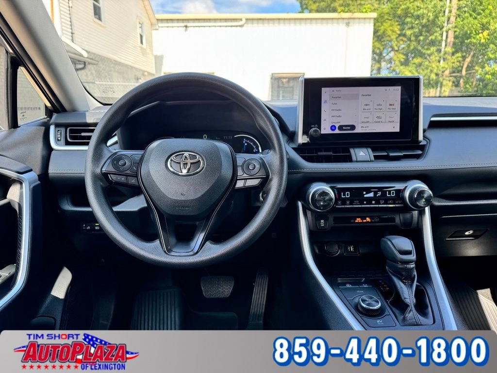 Used 2025 Toyota RAV4 XLE AWD/4WD image 35