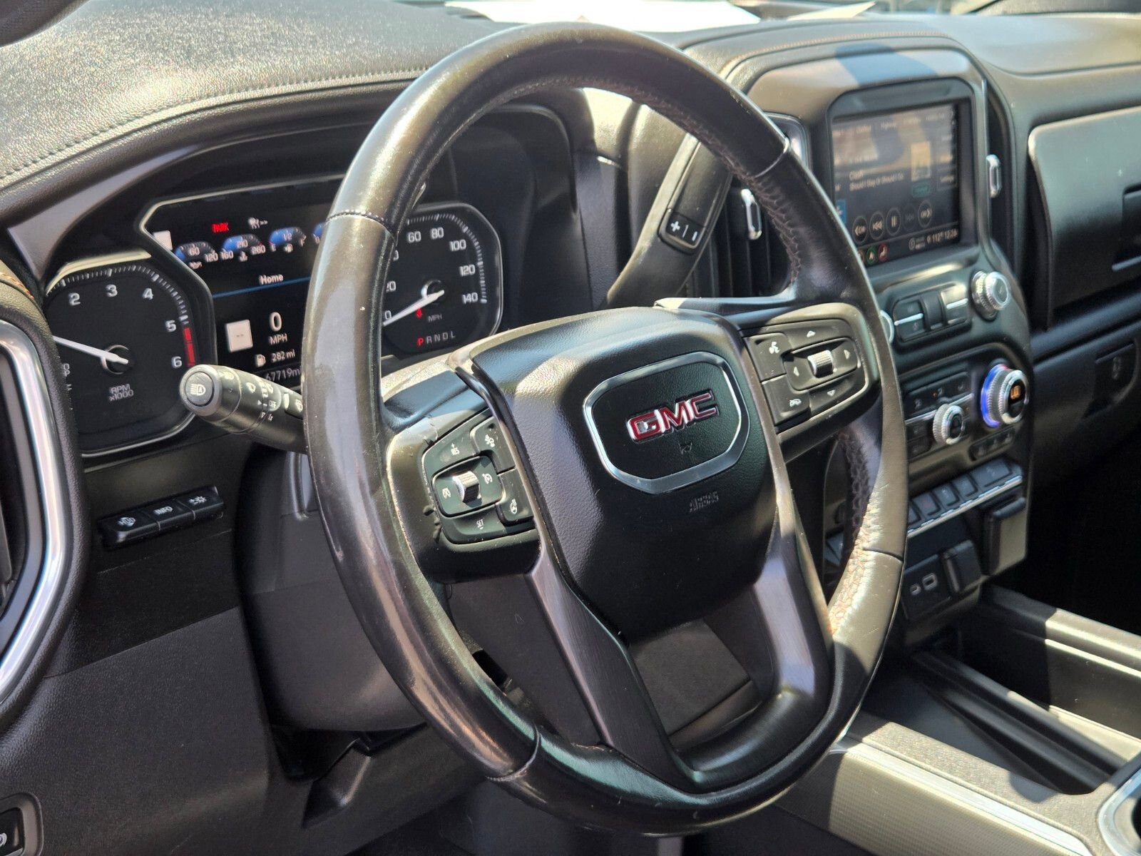 Used 2021 GMC Sierra 1500 AT4 w/ Technology Package AWD/4WD image 19