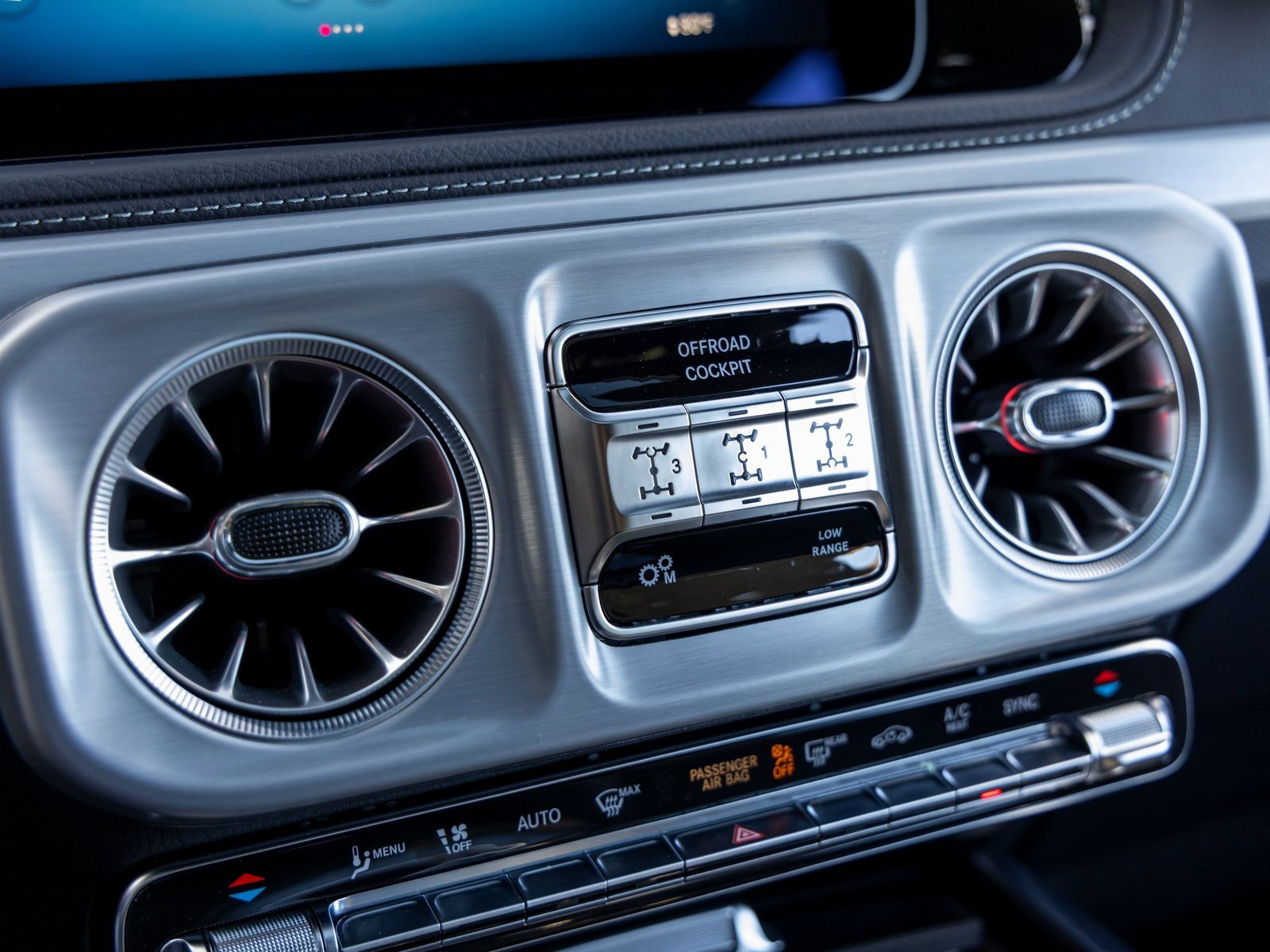 Used 2025 Mercedes-Benz G 63 AMG 4MATIC image 37