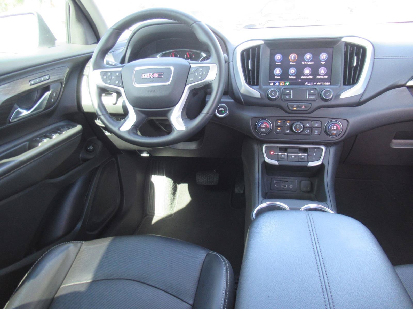 Used 2024 GMC Terrain SLT AWD/4WD image 14