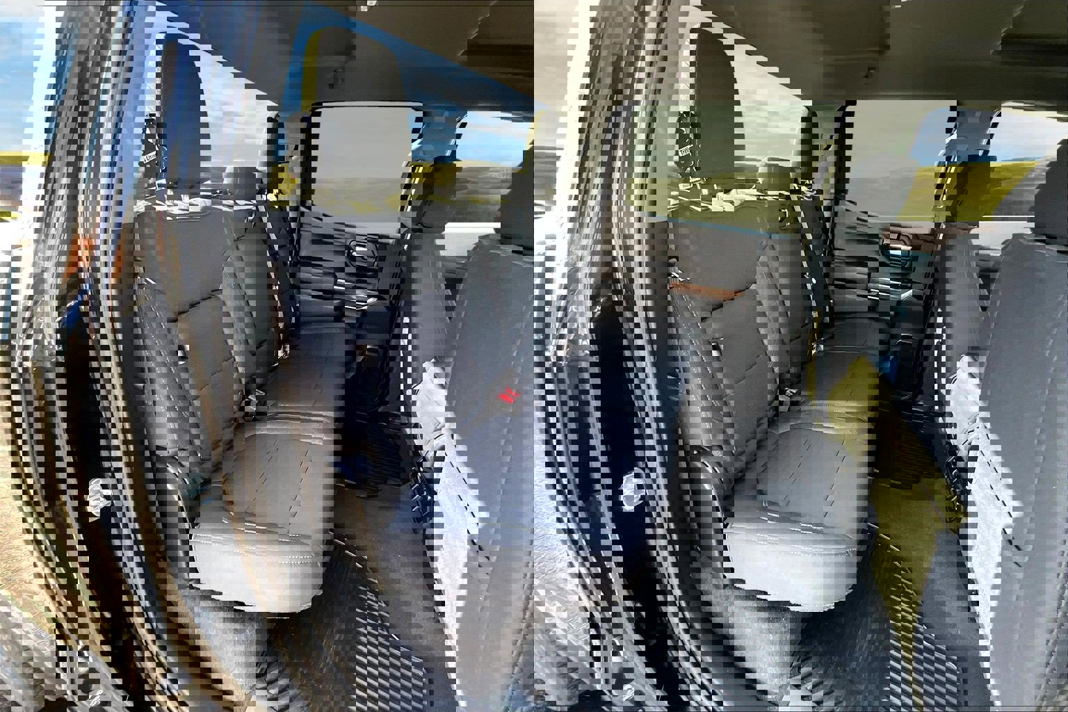 Used 2022 Chevrolet Silverado 1500 RST w/ Rally Edition image 17